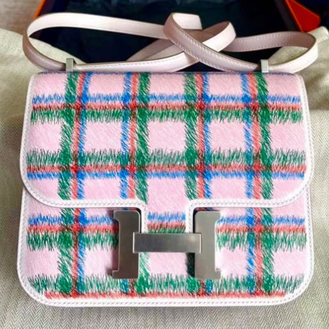 Constance 18 Tartan Rose Sakura Swift