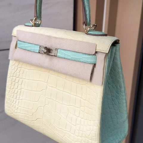 Kelly 25 Vanille/Vert d'Eau Matte Alligator