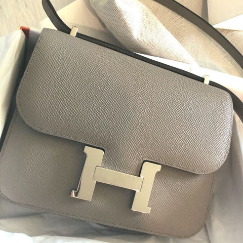 Constance 18 Gris Asphalt Epsom