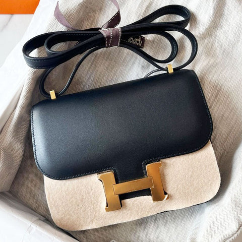 Constance 18 Black Tadelakt