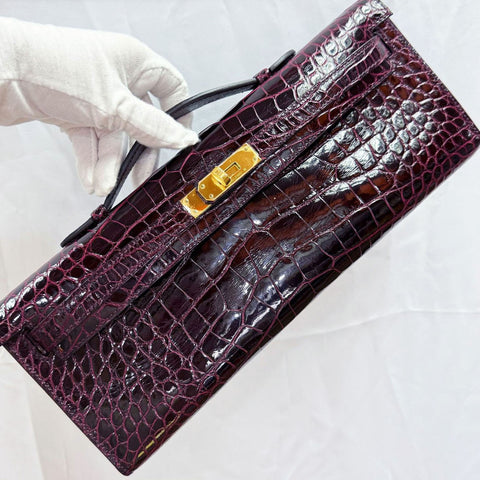 Kelly Cut Bordeaux Shiny Alligator