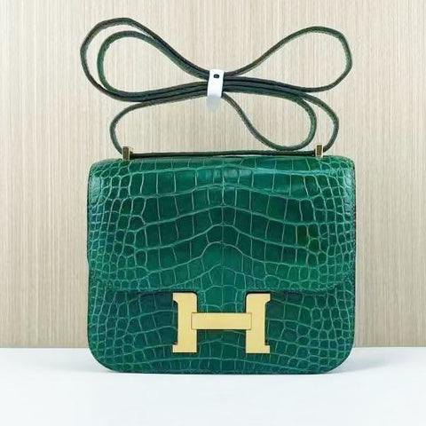 Constance 18 Vert Emerald Shiny Alligator