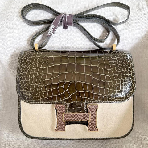 Constance 18 Vert Veronese Shiny Alligator