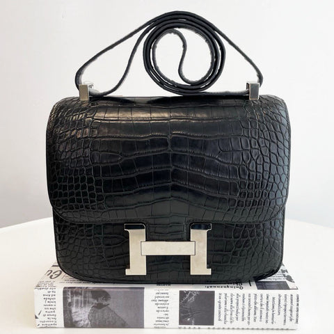 Constance 24 Black Matte Alligator