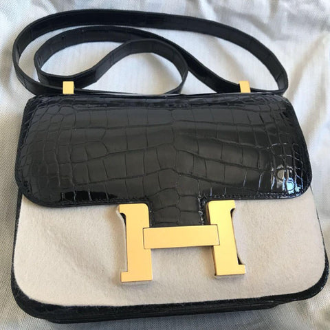 Constance 18 Black Shiny Alligator