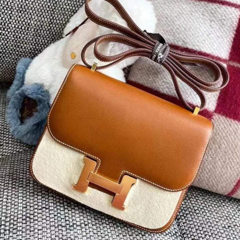Constance 18 Gold Tadelakt
