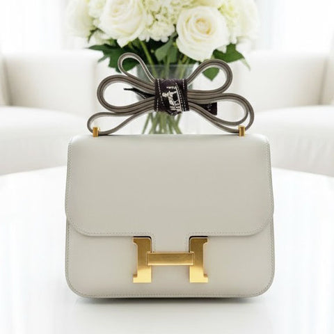 Constance 18 Gris Perle Swift