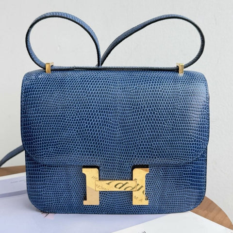 Constance 18 Blue Sapphire Lizard